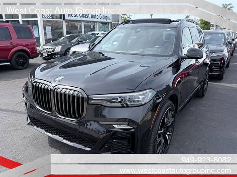 Used 2022 BMW X7 xDrive40i w/ M Sport Package AWD/4WD image 2