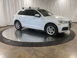 Used 2019 Audi Q5 2.0T Premium w/ Convenience Package image 3
