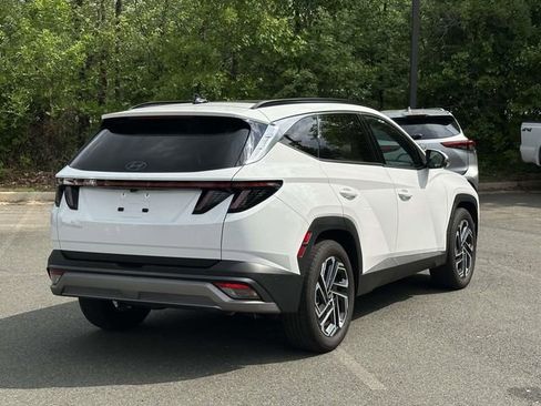 Used 2025 Hyundai Tucson Limited FWD image 2