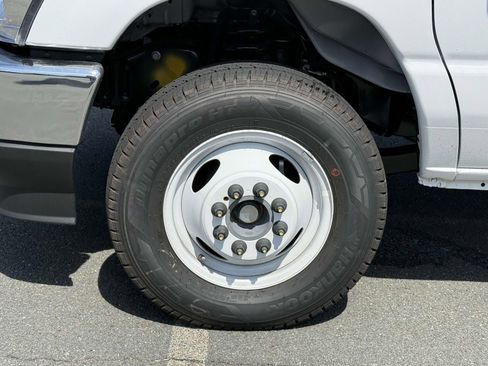 New 2026 Ford E-450 and Econoline 450 Super Duty w/ Power Equipment Group image 7