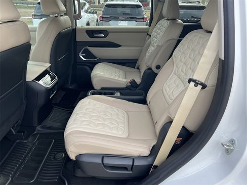 New 2026 Nissan Armada Platinum image 16