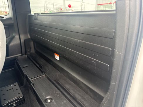 Used 2020 Toyota Tacoma SR image 12