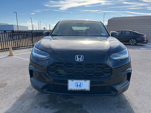 Certified 2026 Honda HR-V LX image 2