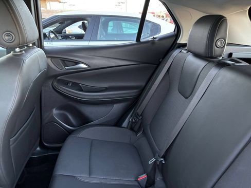 Used 2025 Buick Encore GX Preferred AWD/4WD image 38