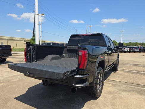 Used 2024 GMC Sierra 2500 Denali w/ Denali Reserve Package AWD/4WD image 32