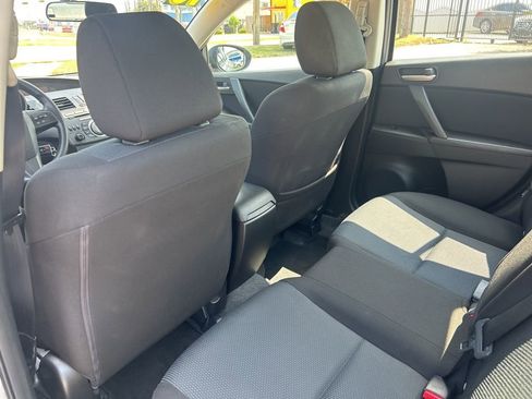 Used 2010 MAZDA MAZDA3 i Touring image 12