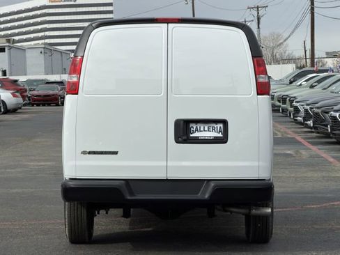 New 2026 Chevrolet Express 2500 image 6