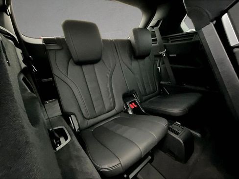 Used 2022 BMW X5 xDrive40i w/ M Sport Package AWD/4WD image 32
