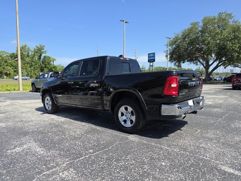 Used 2025 RAM 1500 Big Horn AWD/4WD image 8