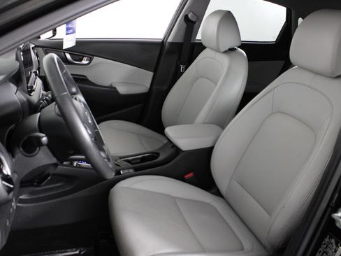 Certified 2022 Hyundai Kona Limited FWD image 20