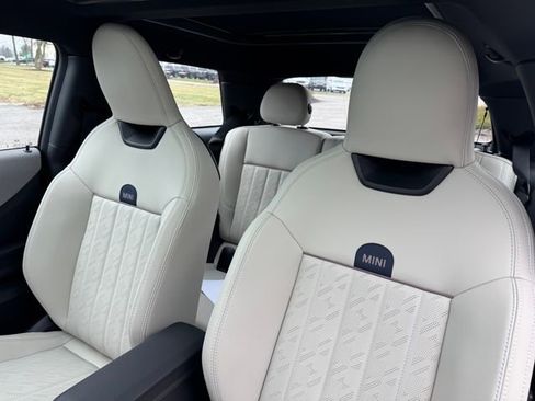 Used 2026 MINI Cooper 2-Door Hardtop image 17