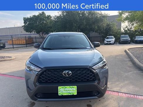 Used 2025 Toyota Corolla Cross L FWD image 2