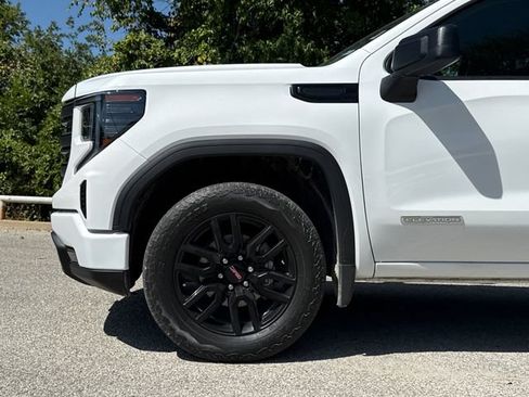 Used 2023 GMC Sierra 1500 Elevation AWD/4WD image 5