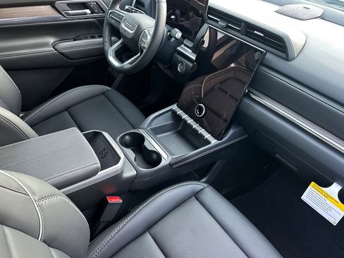 New 2026 GMC Terrain Denali w/ LPO, Floor Liner Package AWD/4WD image 17
