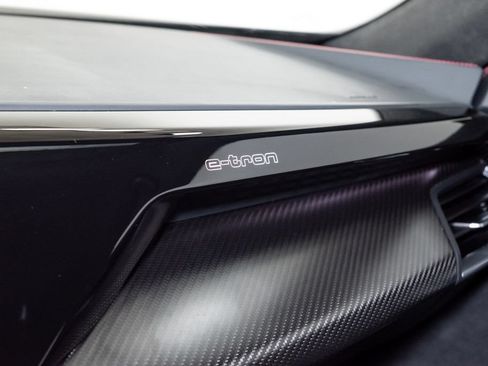 Used 2022 Audi RS e-tron GT AWD/4WD image 22