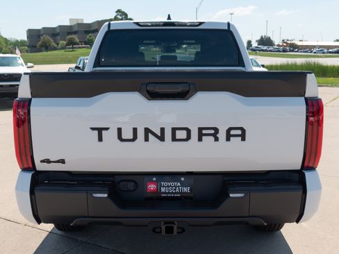 New 2026 Toyota Tundra SR5 AWD/4WD image 18