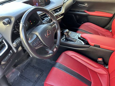 Used 2021 Lexus UX 200 F Sport w/ Accessory Package (Z2) FWD image 10
