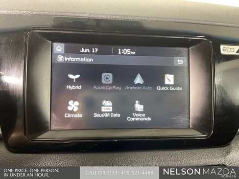 Used 2017 Kia Niro FE FWD image 33