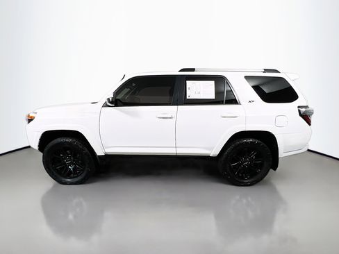 Used 2021 Toyota 4Runner SR5 image 9