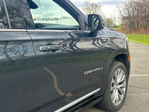 Used 2021 GMC Yukon Denali w/ Denali Ultimate Package image 34