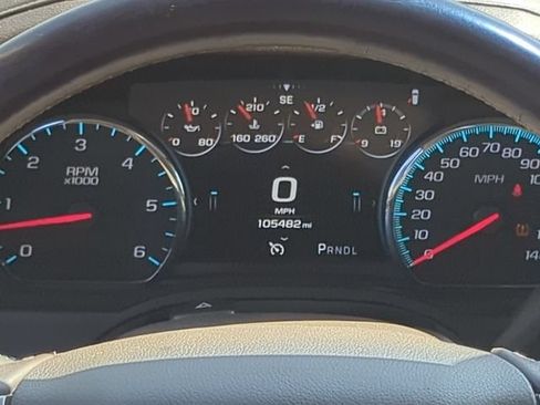Used 2018 Chevrolet Suburban Premier AWD/4WD image 9
