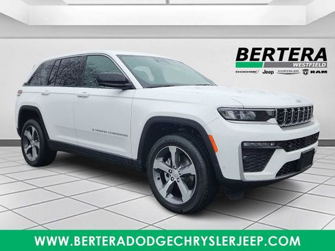 New 2026 Jeep Grand Cherokee Limited image 1