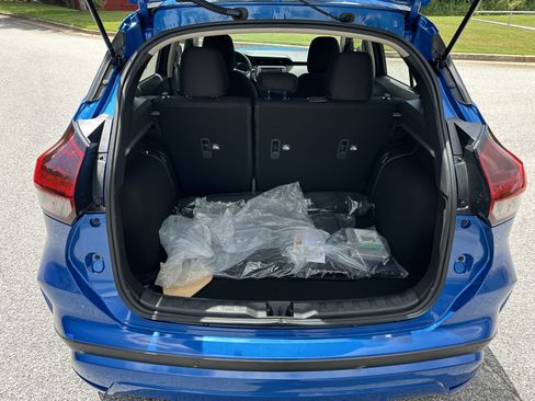 New 2025 Nissan Kicks Play S image 18