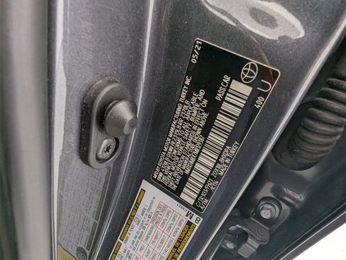 Used 2021 Toyota C-HR LE image 27