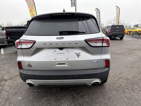 Used 2020 Ford Escape SEL image 5