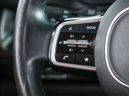 Used 2022 Kia Carnival SX Prestige FWD image 13
