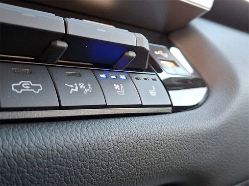 New 2026 Toyota Tundra Limited image 13