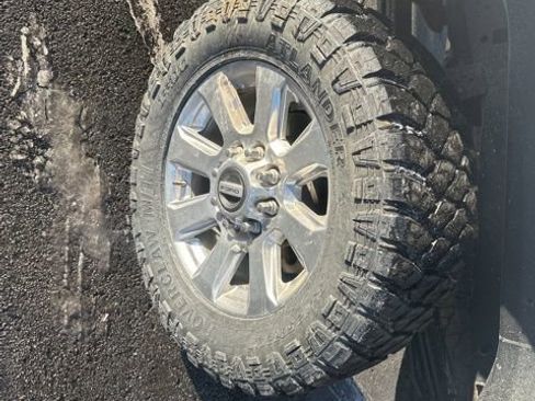 Used 2017 Ford F250 Platinum w/ Platinum Ultimate Package image 6