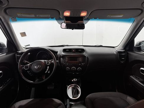 Used 2016 Kia Soul FWD image 3