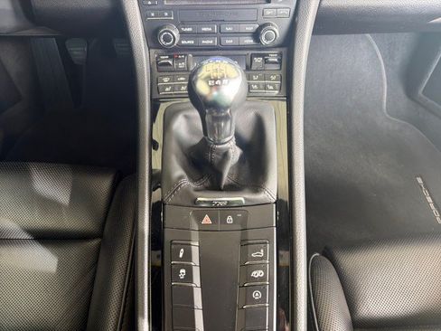 Used 2021 Porsche 718 Cayman RWD image 28