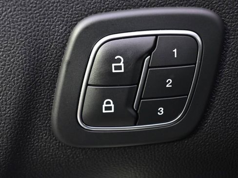 Used 2020 Ford Escape Titanium image 24