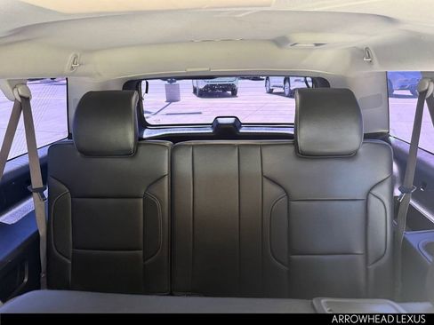 Used 2017 GMC Yukon XL SLT w/ Open Road Package image 27