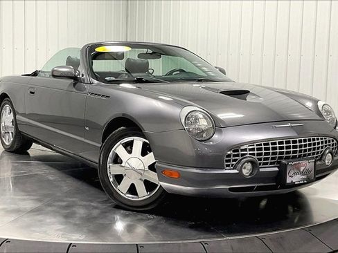 Used 2003 Ford Thunderbird image 3