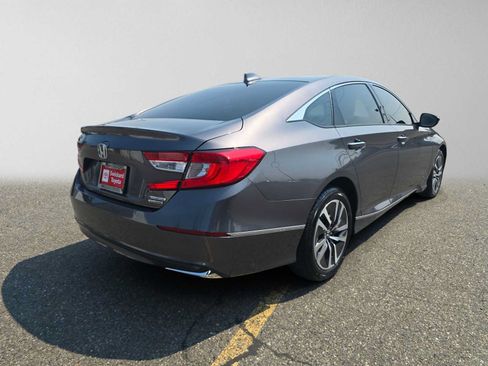 Used 2019 Honda Accord Touring image 3