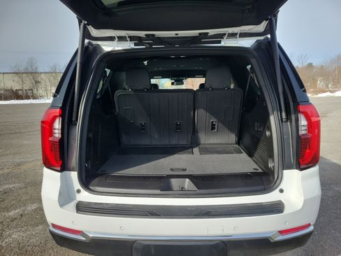Certified 2025 GMC Yukon XL Elevation w/ LPO, Floor Liner Package image 18