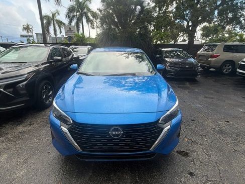 Used 2025 Nissan Sentra SV FWD image 2