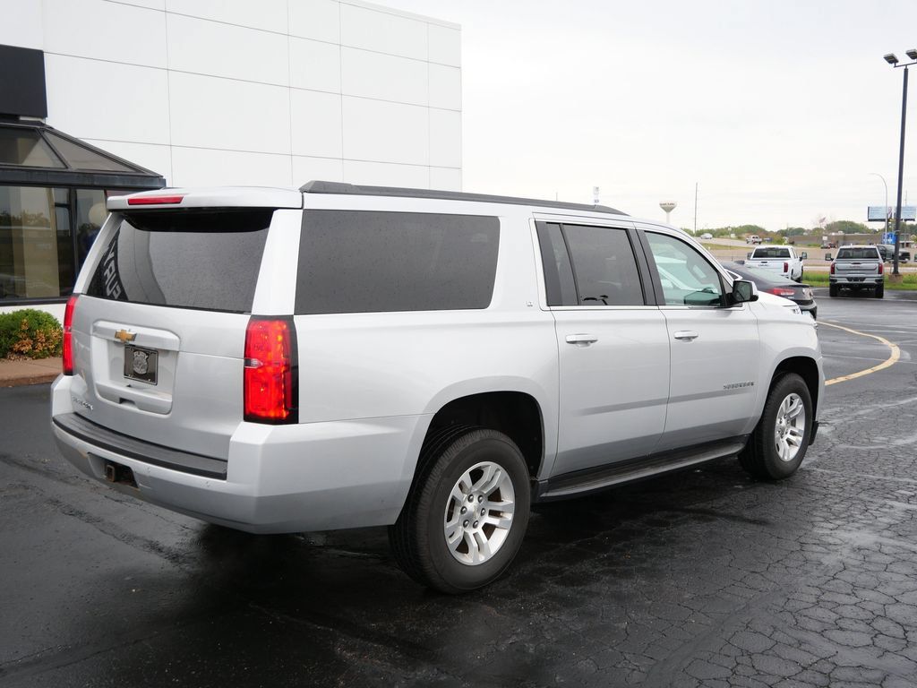 Used 2019 Chevrolet Suburban LT AWD/4WD image 8