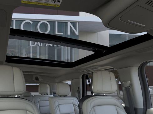 New 2026 Lincoln Navigator Reserve AWD/4WD image 22