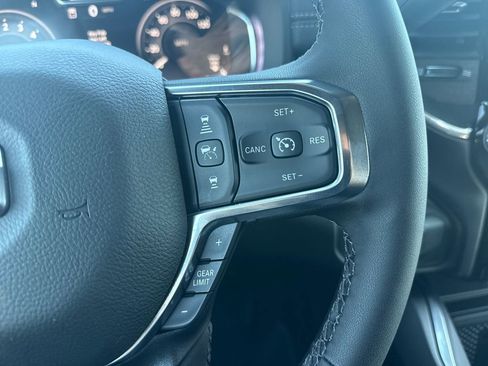 New 2026 RAM 2500 Laramie AWD/4WD image 15