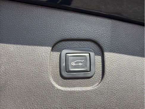 Used 2015 GMC Terrain SLT image 8