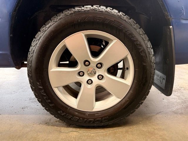 Used 2011 RAM 1500 Classic SLT w/ Popular Equipment Group AWD/4WD image 6