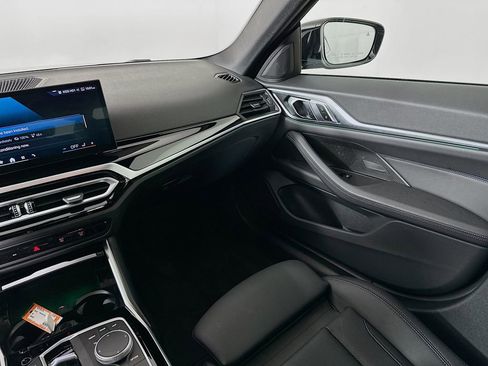 Used 2024 BMW i4 xDrive40i image 31