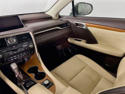 Used 2019 Lexus RX 350 AWD w/ Navigation Package image 25