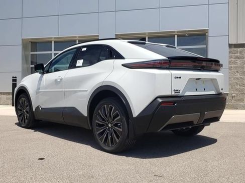 New 2026 Toyota C-HR AWD/4WD image 8