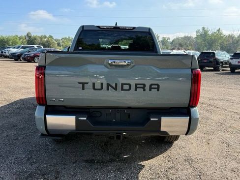 Used 2025 Toyota Tundra Limited AWD/4WD image 5