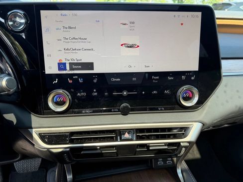 Used 2026 Lexus RX 350h AWD/4WD image 14